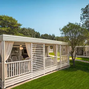 Maistra Amarin Mobile Homes **** רוביני